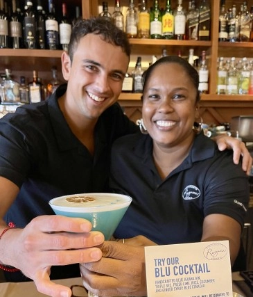 Cocktails, parties, atmosphere!